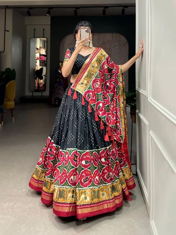 Patola Lehenga (black)