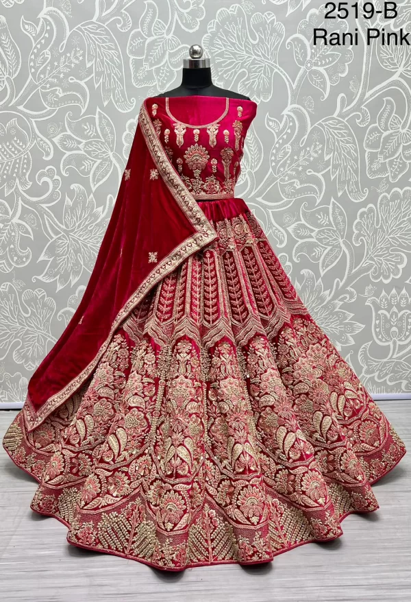Lehengacholi with double Dupatta ( Red)