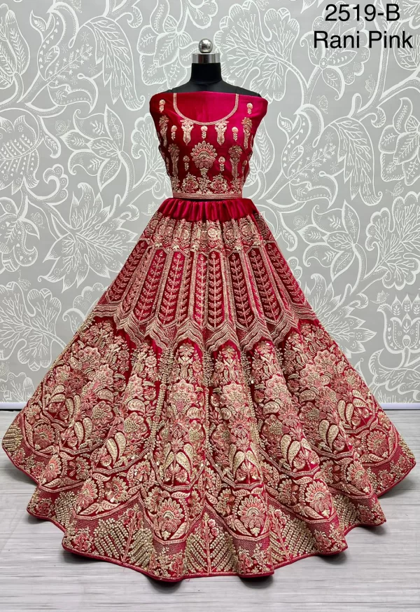 Lehengacholi with double Dupatta ( Red)